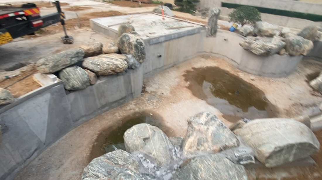 图｜池岸节点结合石材重心和后期水位进行调整
